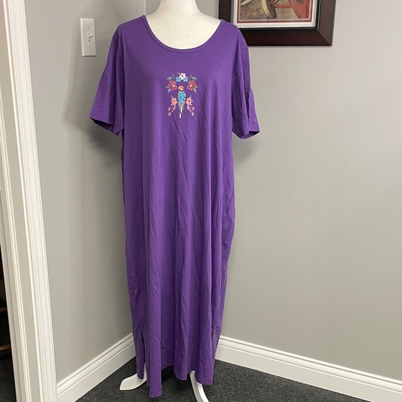 Dreams & Co Dresses & Skirts - Dreams Co Womens purple kaftan maxi dress tropical parrots lightweight 1X 22/24